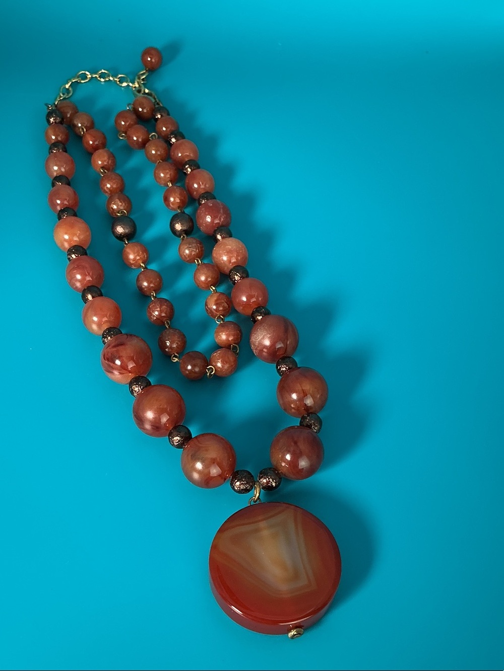 Vintage Lydell NYC Double Strand Acrylic Bead Red Agate Pendant Necklace - Picture 5 of 11